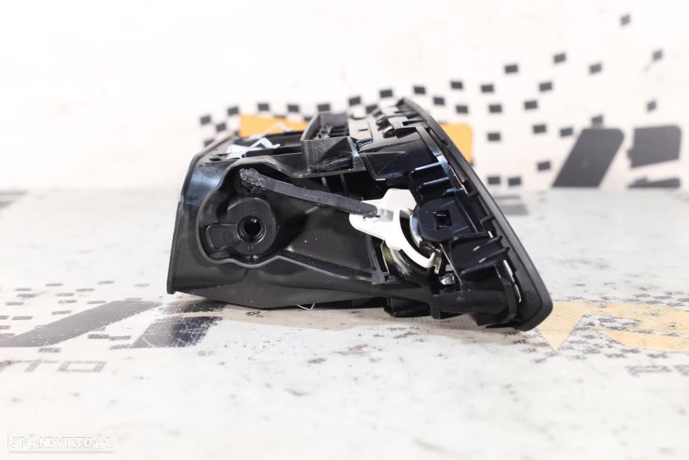 Arejador / Difusor De Ar Peugeot 308 Ii  96778766/ Saída De Ar Lateral - 2