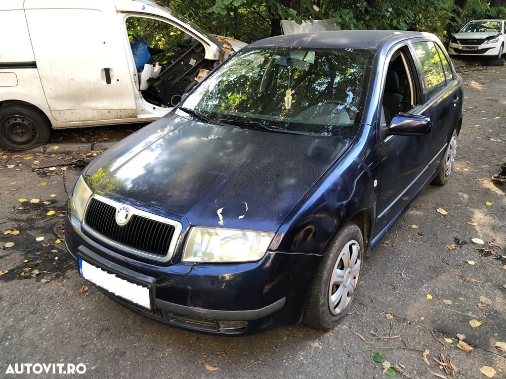 Dezmembrez Skoda Fabia 1 non facelift albastru 2003 1,2 benzina AWY 40KW - 1