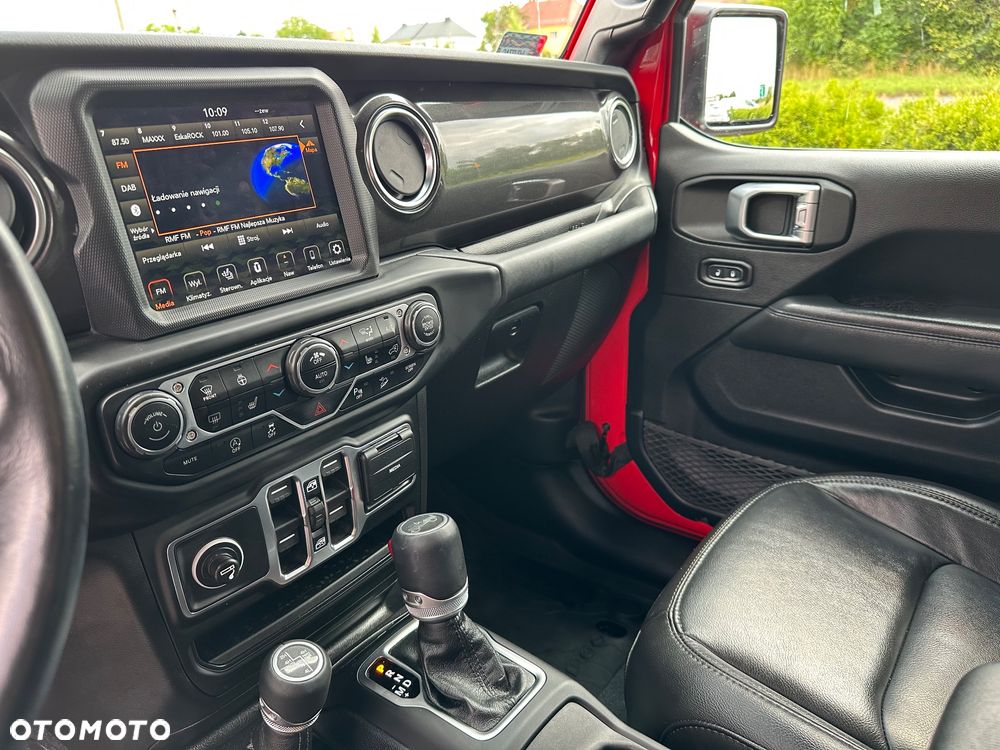 Jeep Wrangler Unlimited GME 2.0 Turbo Sahara - 17