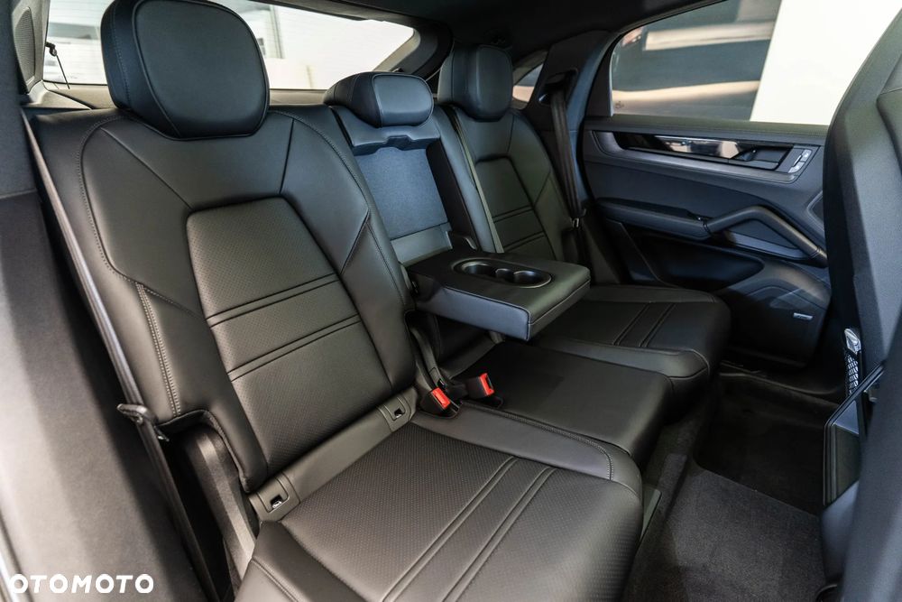 Porsche Cayenne Black Edition - 14