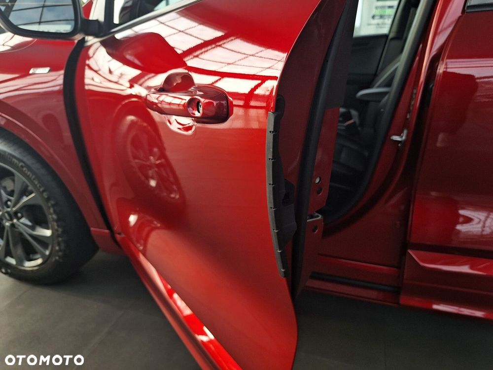 Ford Kuga 1.5 EcoBoost FWD ST-Line X - 12