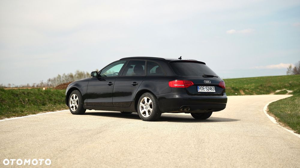 Audi A4 Avant 2.0 TDI Multitronic - 26