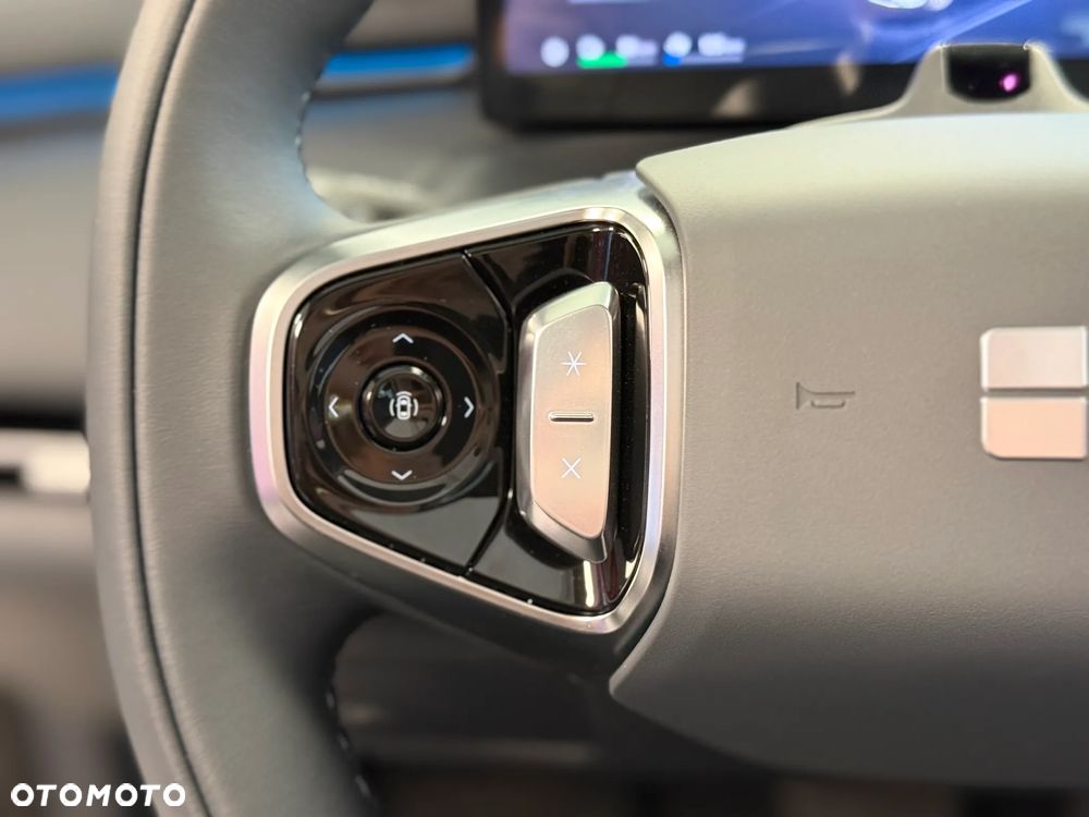 Geely Starray EM-i 1.5 PHEV Max - 13