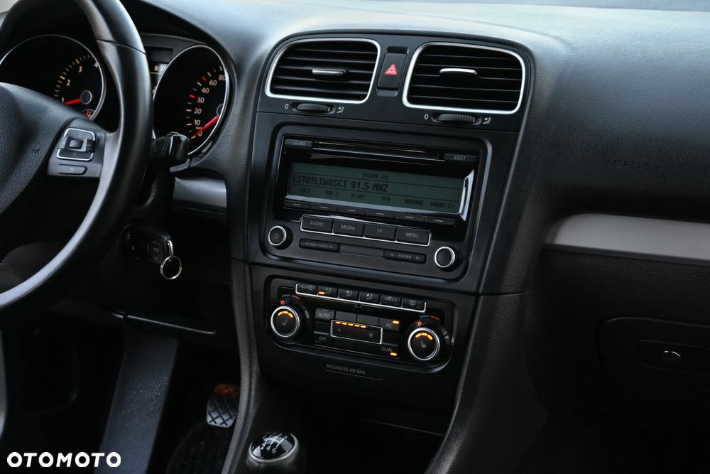 Volkswagen Golf 1.4 TSI Highline - 28
