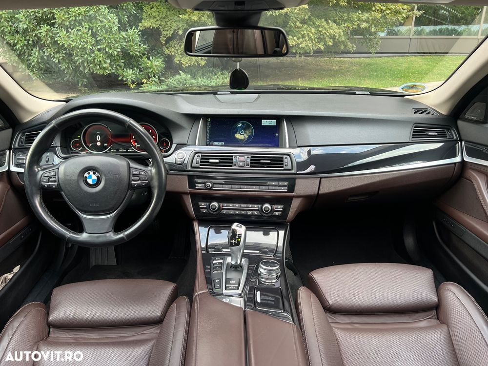 BMW Seria 5 530d xDrive Touring Sport-Aut. Luxury Line - 8