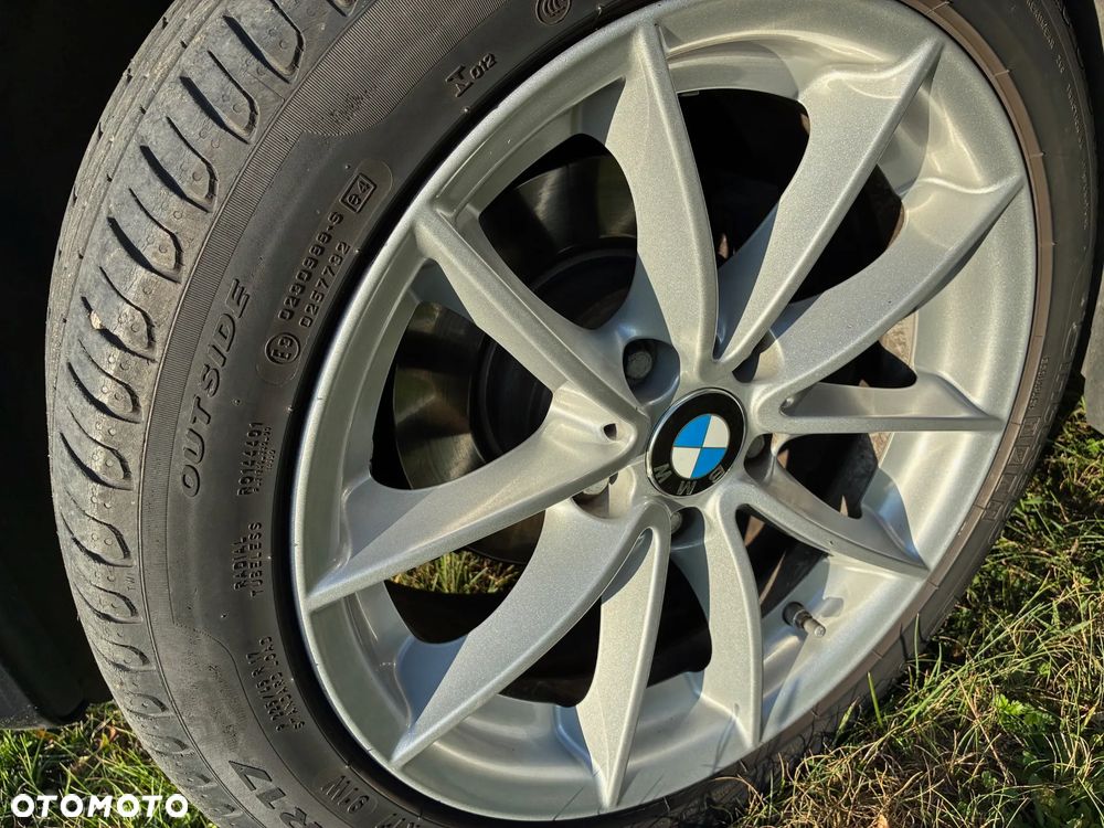 BMW Seria 3 320i - 16