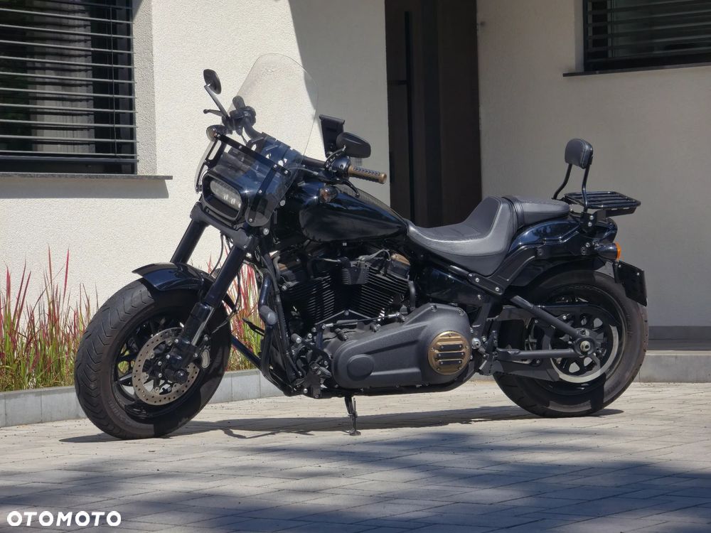 Harley-Davidson Softail Fat Bob - 25