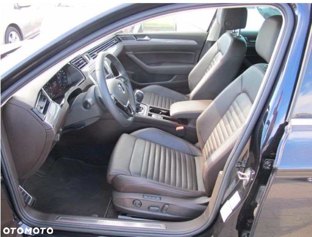Volkswagen Passat Alltrack - 13