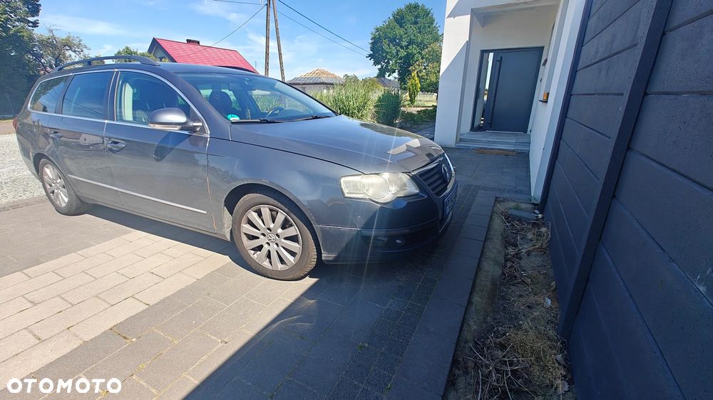 Volkswagen Passat 2.0 TDI DPF Sportline DSG - 2