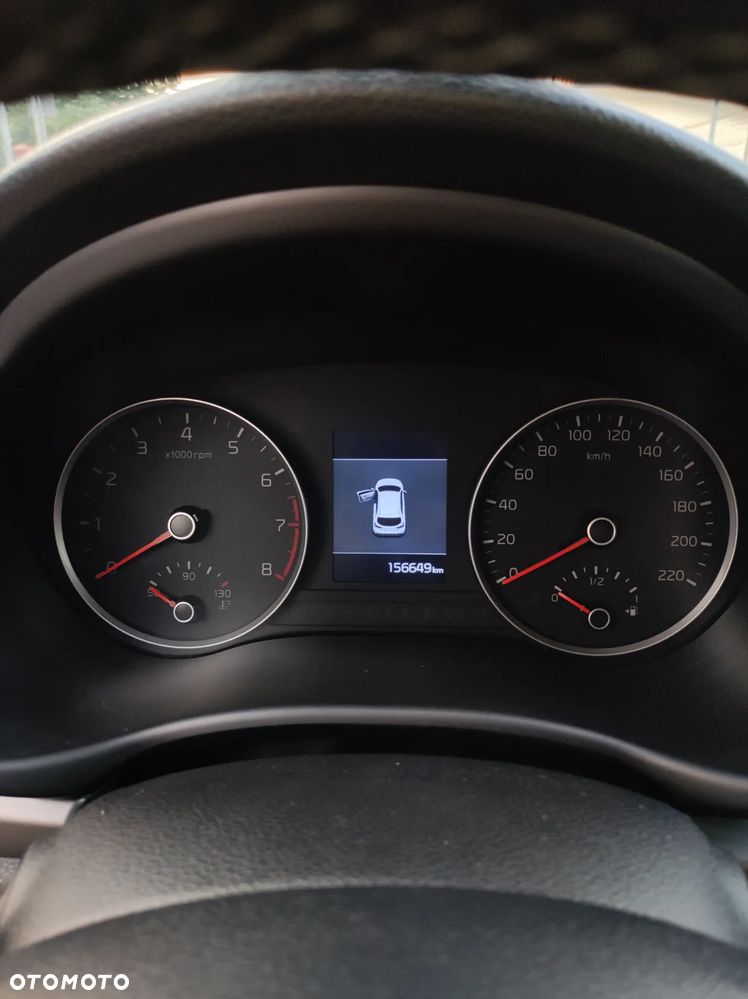 Kia Rio - 24