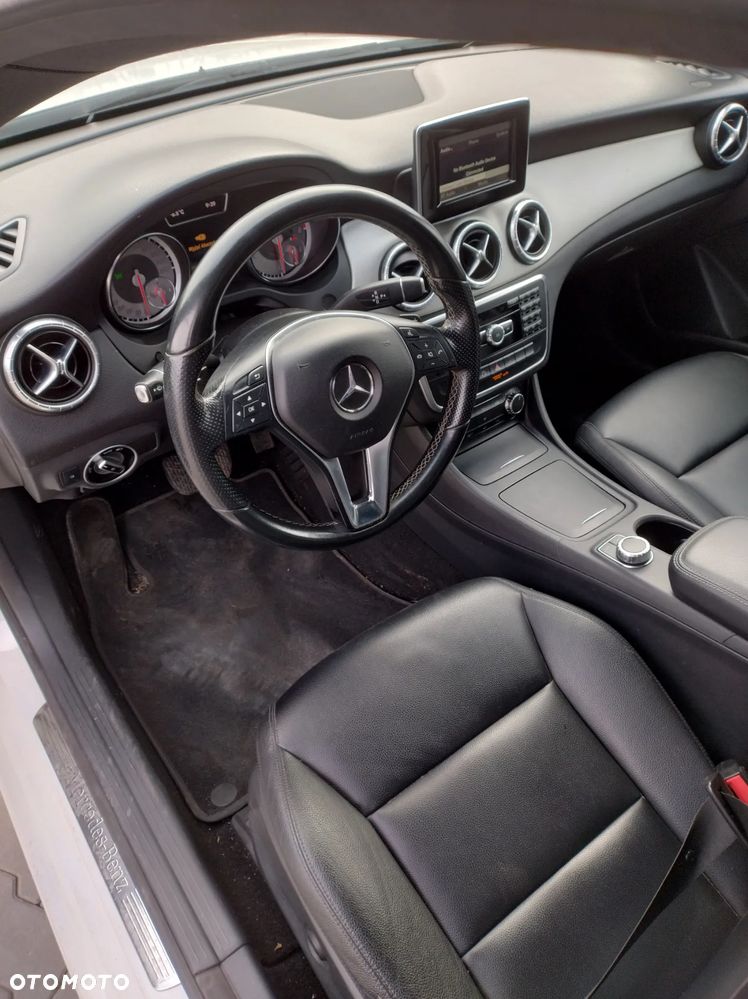 Mercedes-Benz CLA 250 7G-DCT Sport - 15