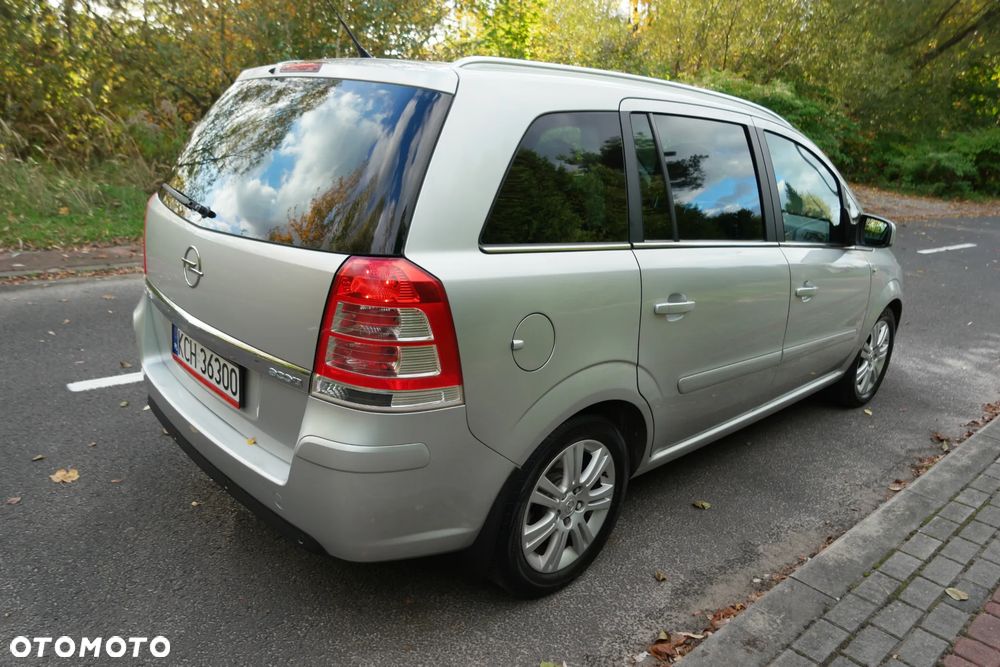 Opel Zafira 2011 photo 5
