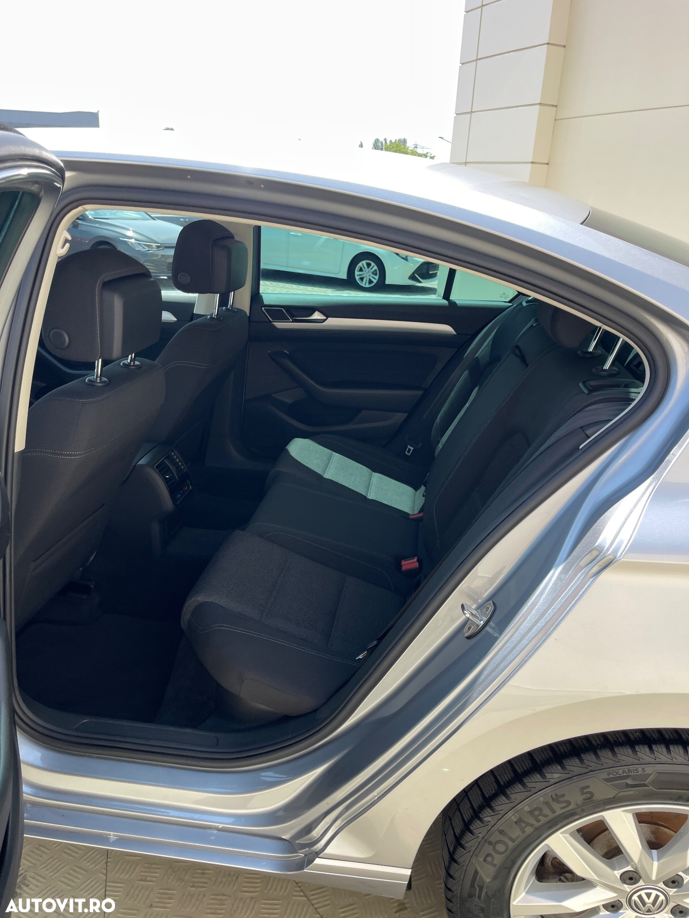 Volkswagen Passat - 26
