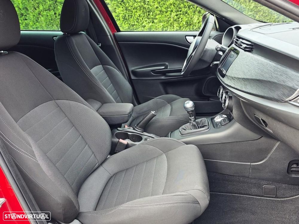 Alfa Romeo Giulietta 1.6 JTDM Sport J18 - 26