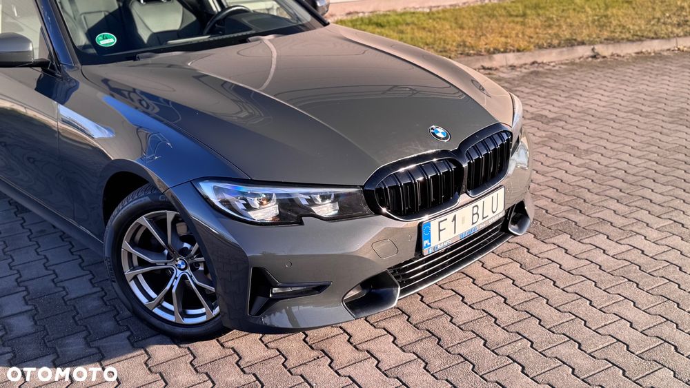 BMW Seria 3 318d Sport Line Shadow - 10