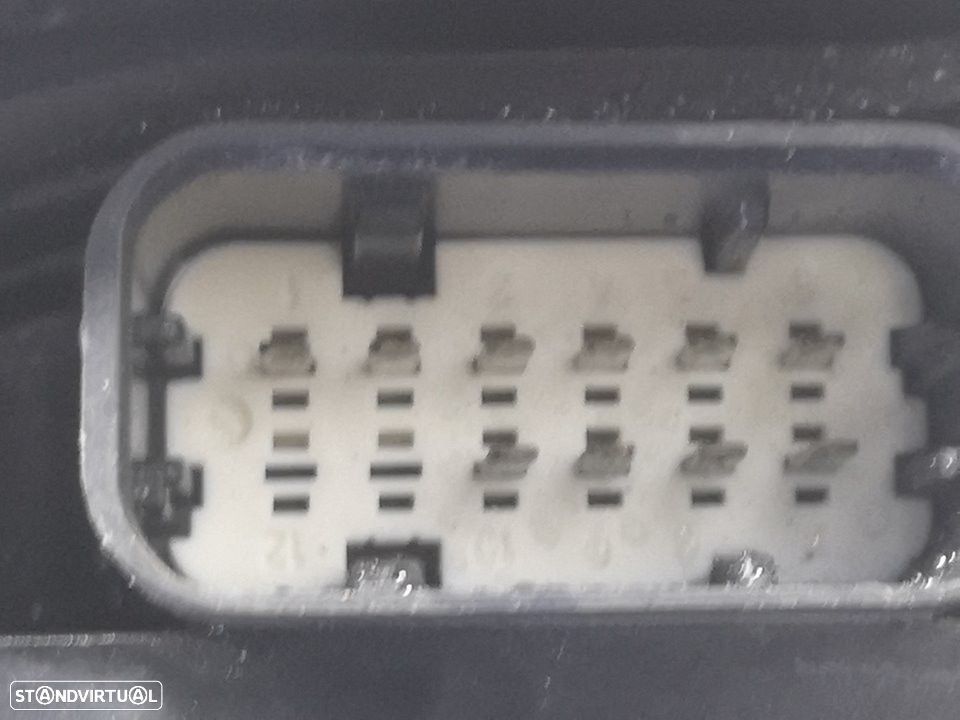 FAROL DIREITO PORSCHE CAYENNE 2004 - 3