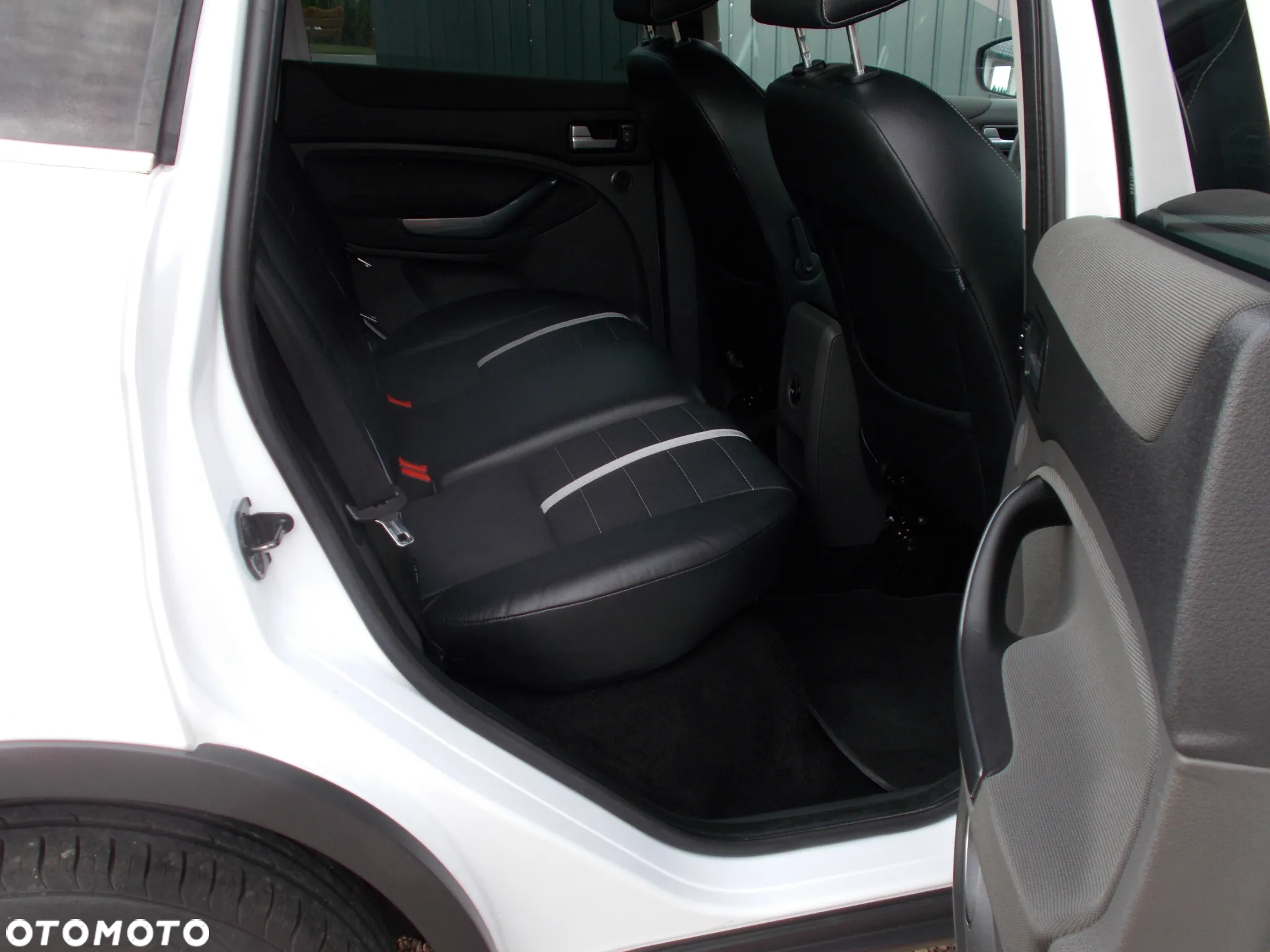 Ford Kuga 2.0 TDCi Titanium - 9
