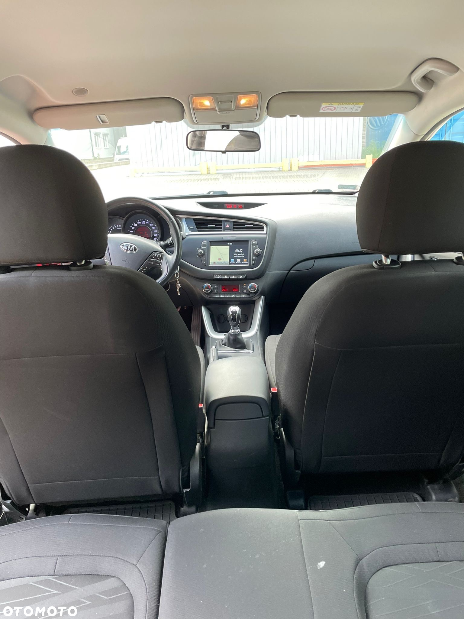 Kia Ceed - 10