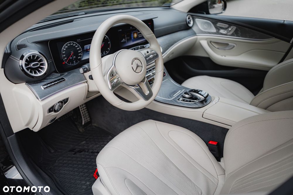 Mercedes-Benz CLS - 27