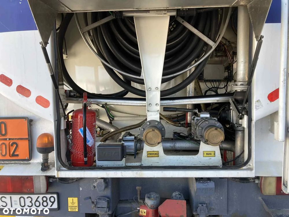 Scania R 124 GB6X2 - 15