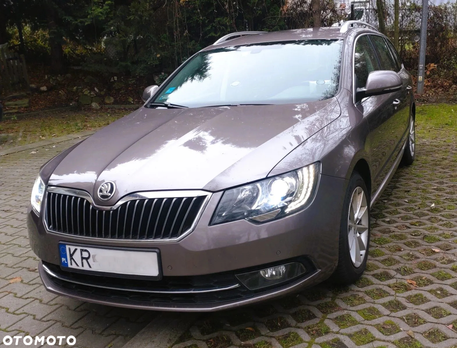Skoda Superb 2.0 TDI Ambition DSG - 2