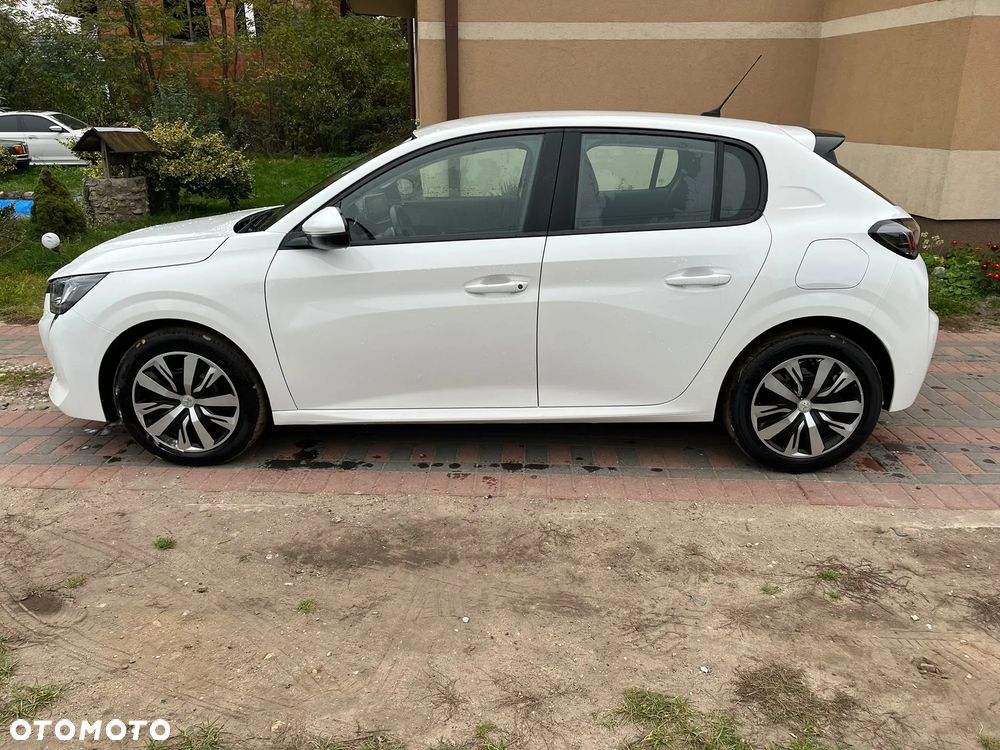Peugeot 208 2020 photo 2