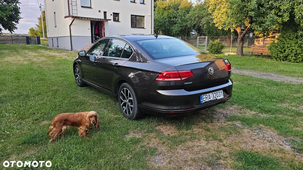 Volkswagen Passat 2.0 TDI SCR Comfortline - 4