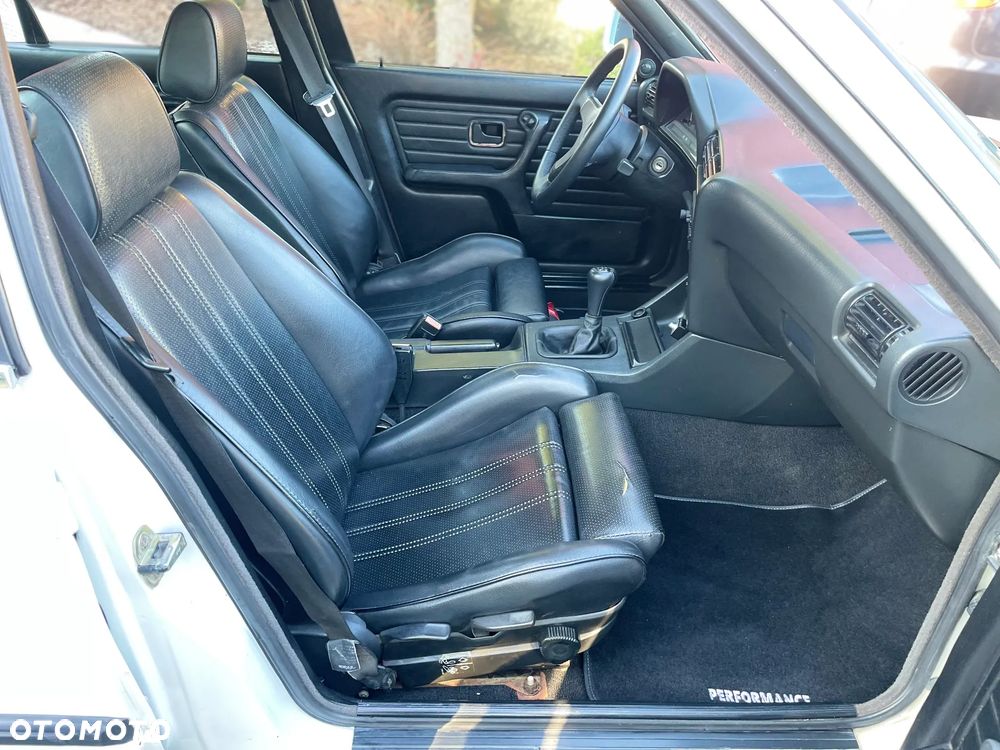 BMW Seria 3 316i - 16