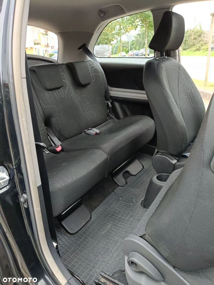 Toyota Yaris 1.0 Terra - 8