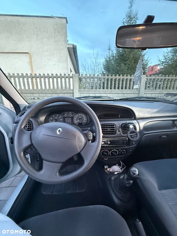 Renault Megane 1.4 16V Air - 17