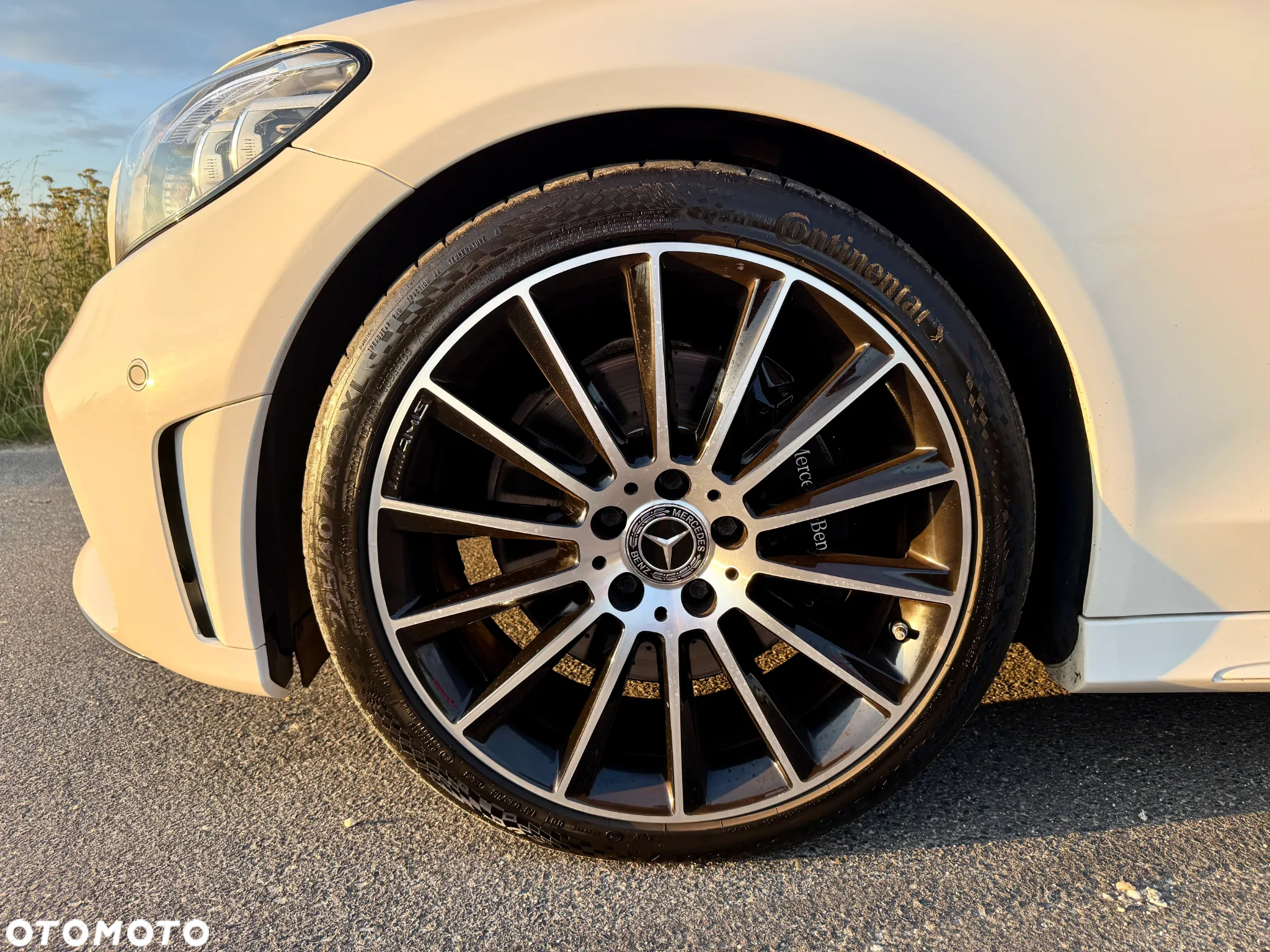 Mercedes-Benz Klasa C 300 9G-TRONIC - 15