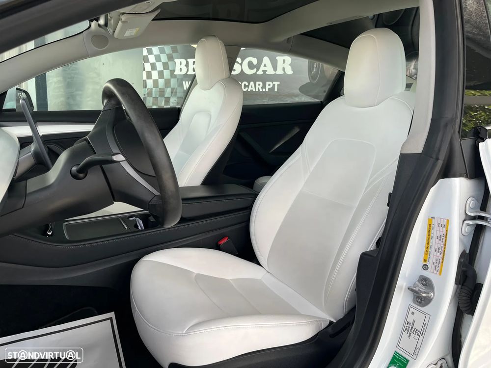 Tesla Model 3 Standard Range Plus RWD - 4
