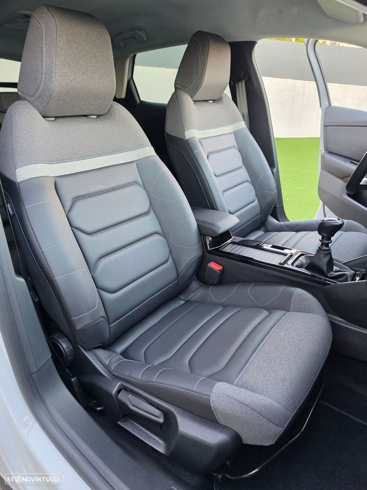 Citroën C4 1.2 PureTech Shine - 28