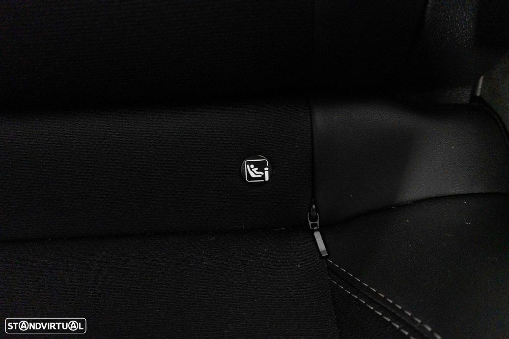 Jeep Avenger 54 kWh Summit - 11