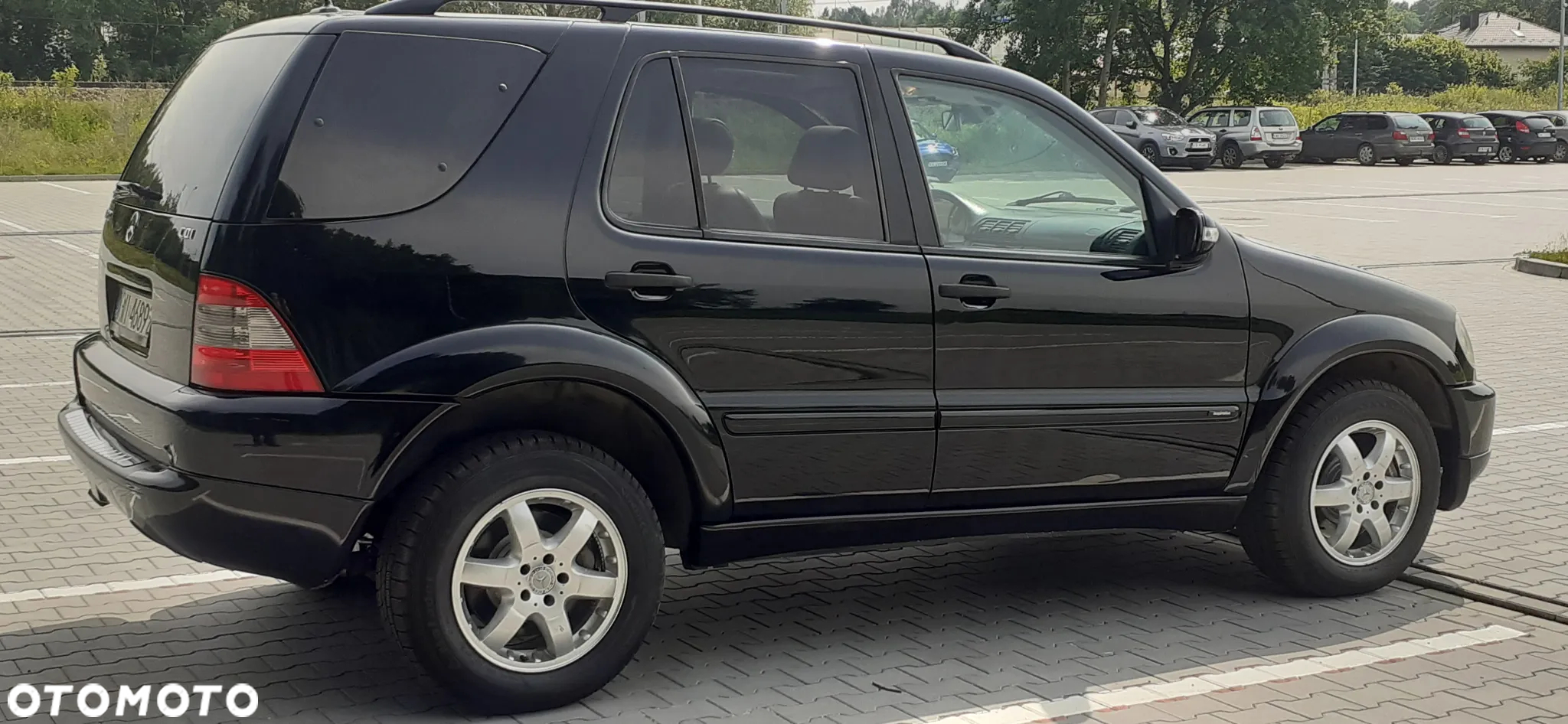 Mercedes-Benz ML - 8