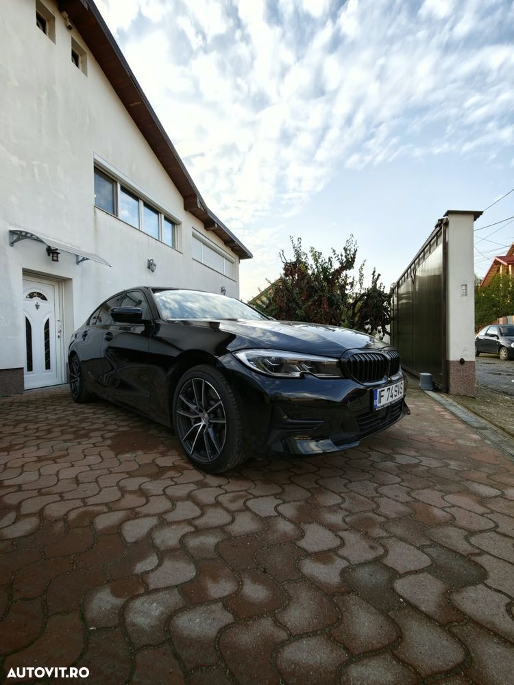 BMW 3 Series 2019 photo 2