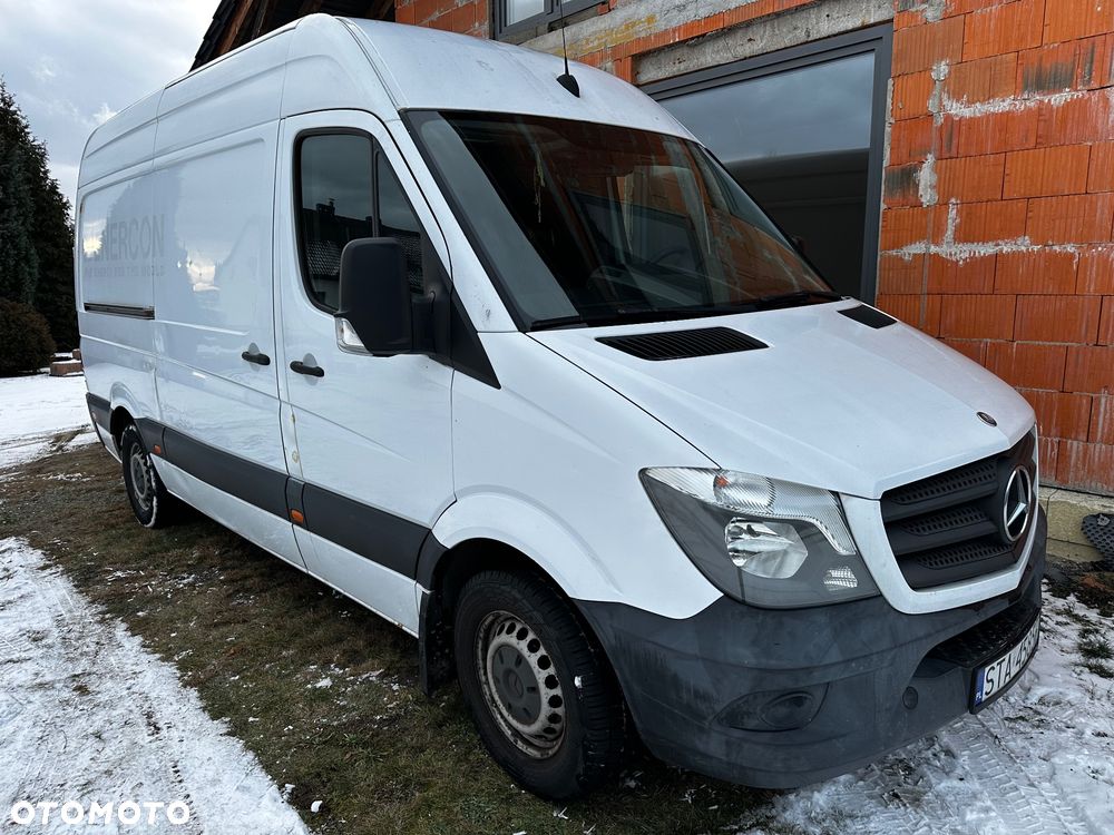Mercedes-Benz Sprinter - 2