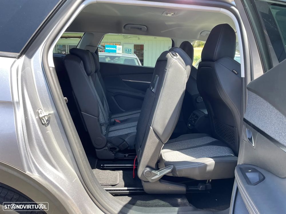 Peugeot 5008 PureTech 130 Stop & Start Allure Pack - 16