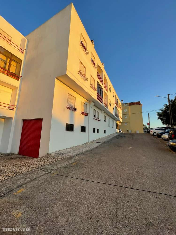 Apartamento T3 com Garagem e Sótão em Alenquer - Grande imagem: 5/29