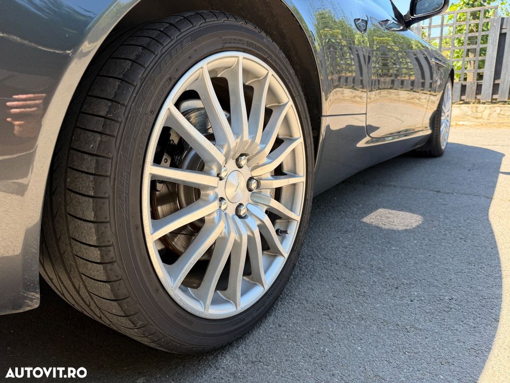 Aston Martin DB9 - 13