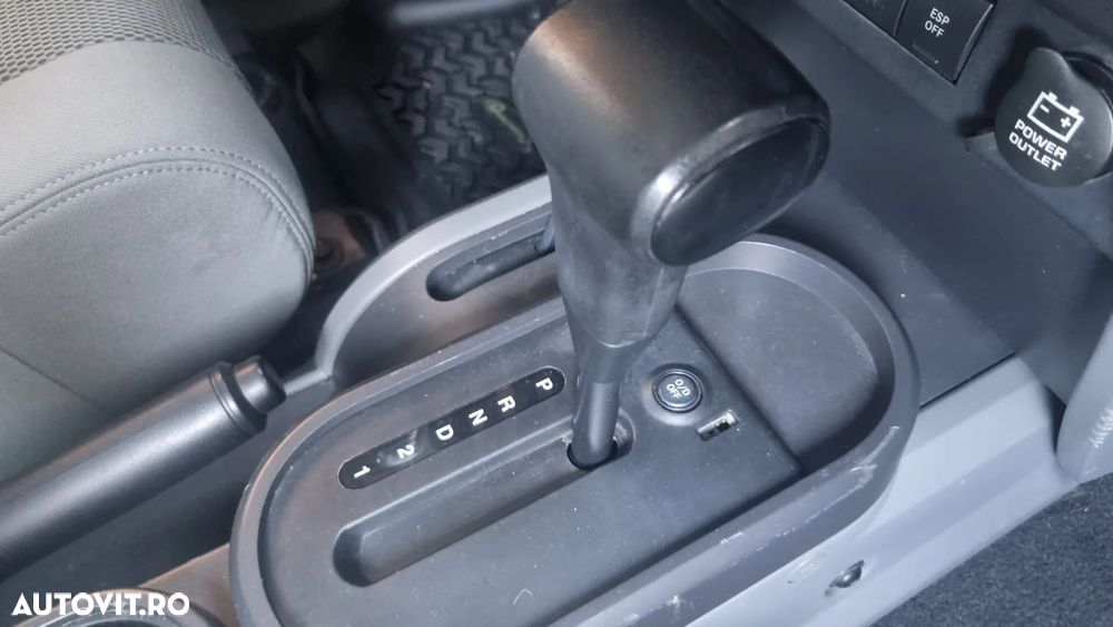 Jeep Wrangler - 11
