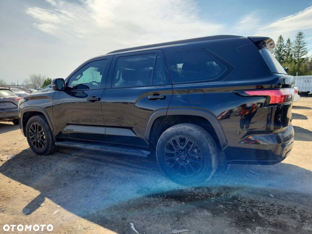 Toyota Sequoia - 4