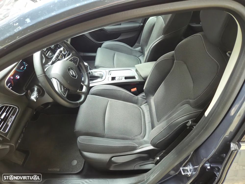 Renault Mégane Sport Tourer 1.6 E-Tech Plug-In Zen - 9