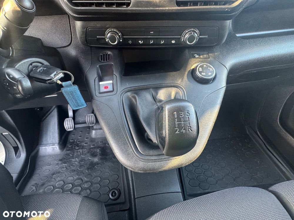 Peugeot Partner - 12