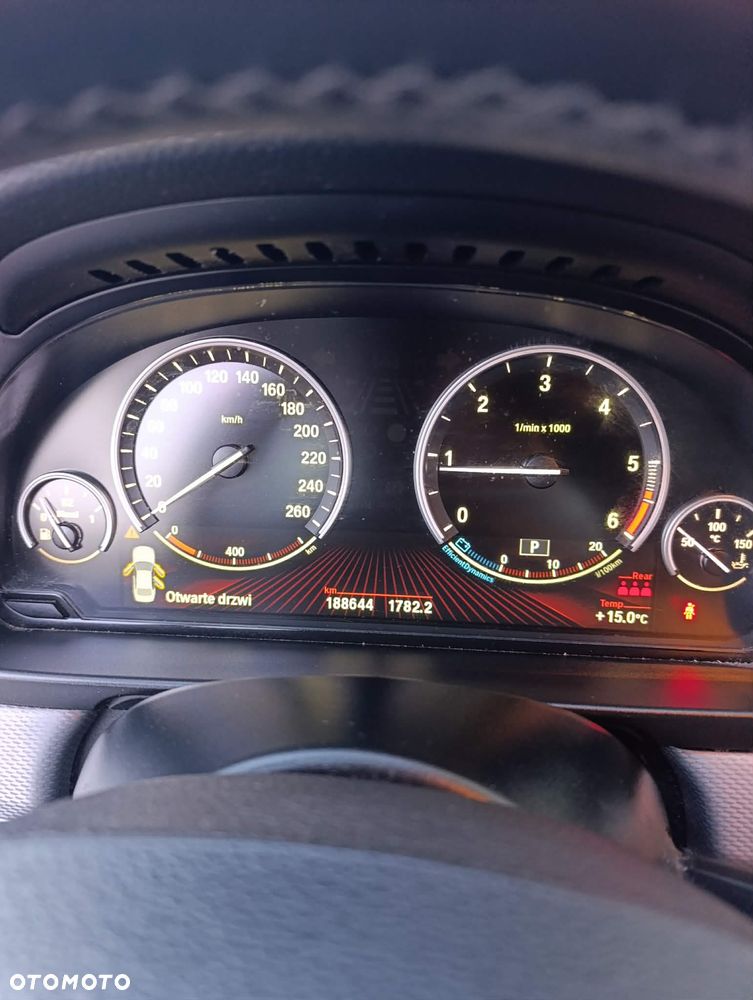 BMW Seria 5 525d - 5