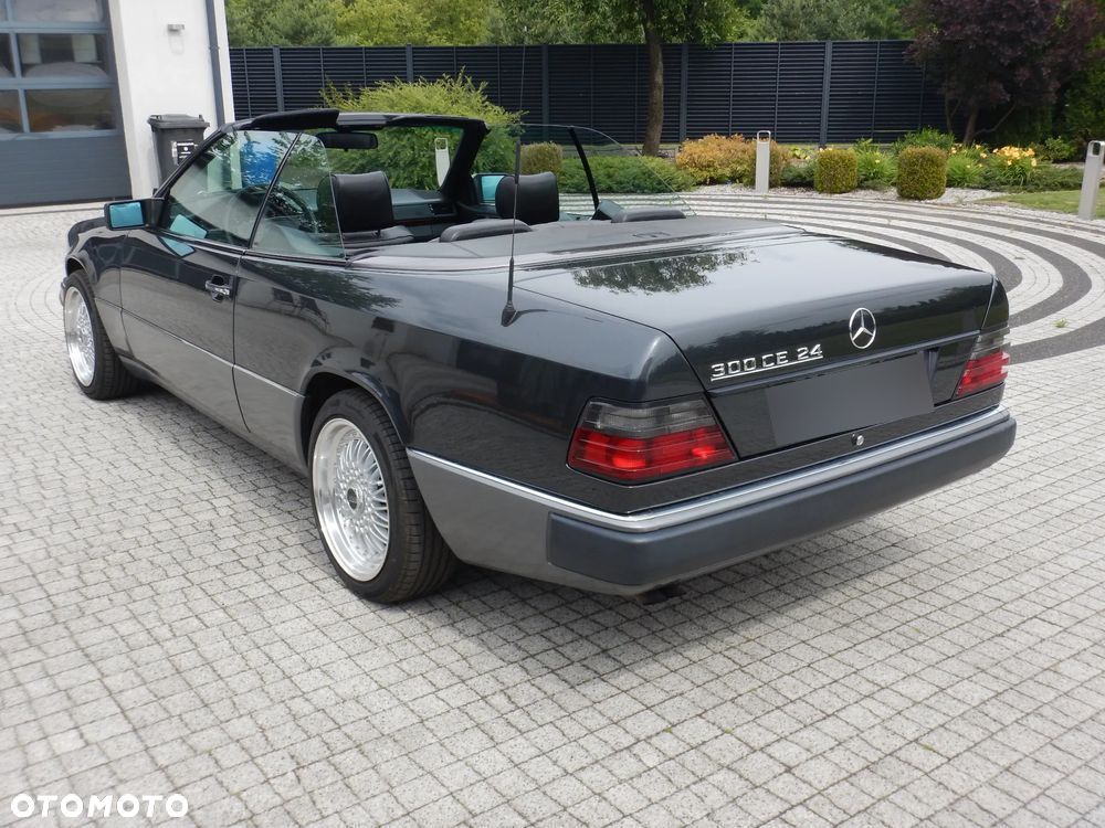 Mercedes-Benz W124 (1984-1993) - 17