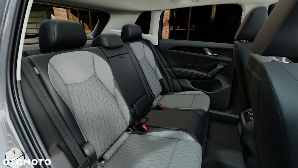 Volkswagen Tiguan - 12