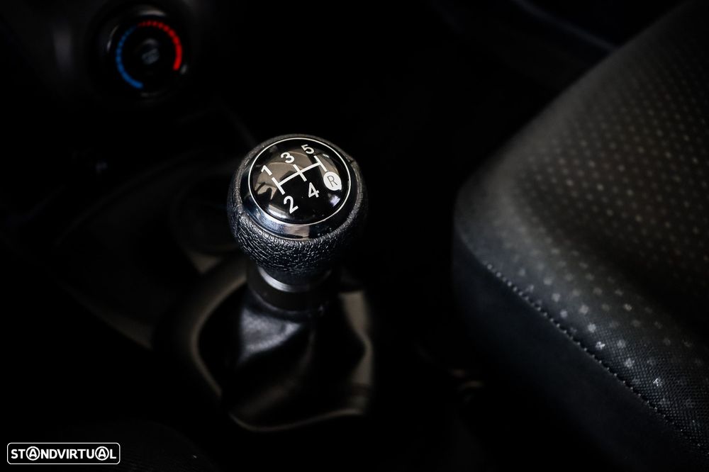 Toyota Yaris 1.0 VVT-i AC - 18