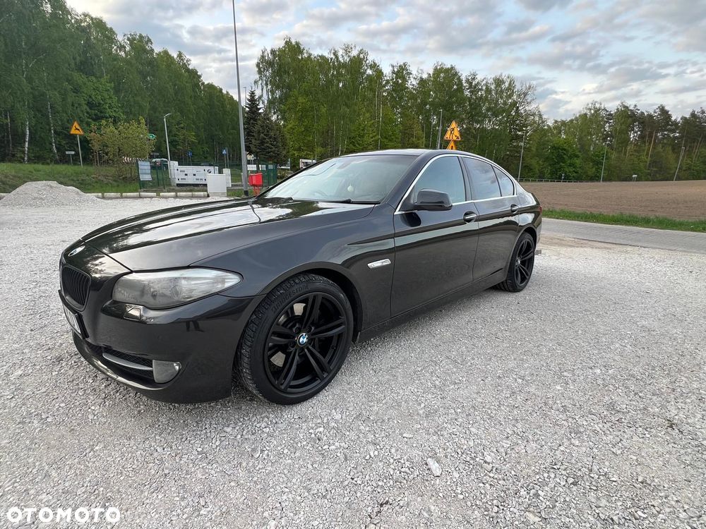 BMW Seria 5 525d - 2