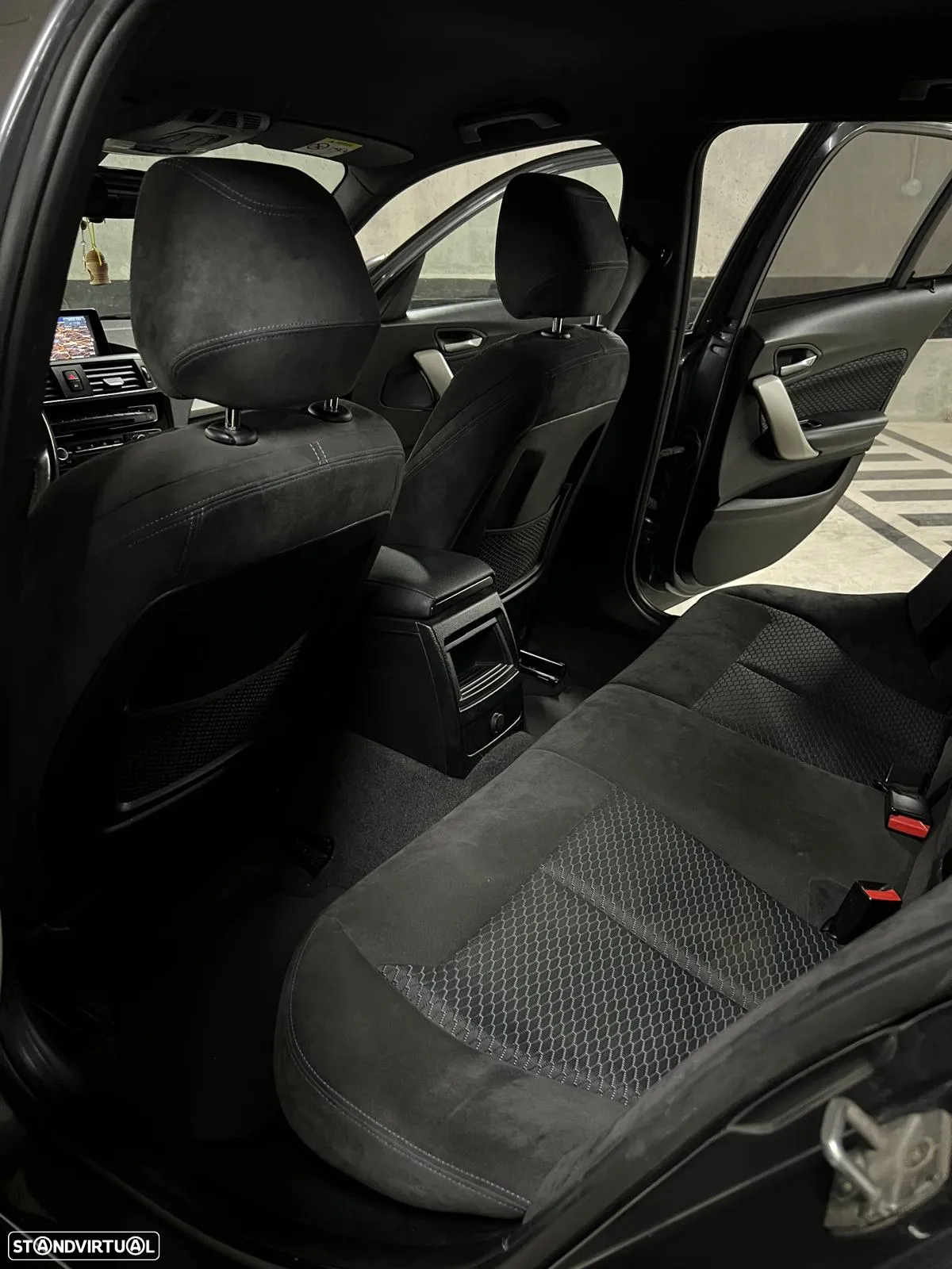 BMW 114 d Pack M - 11